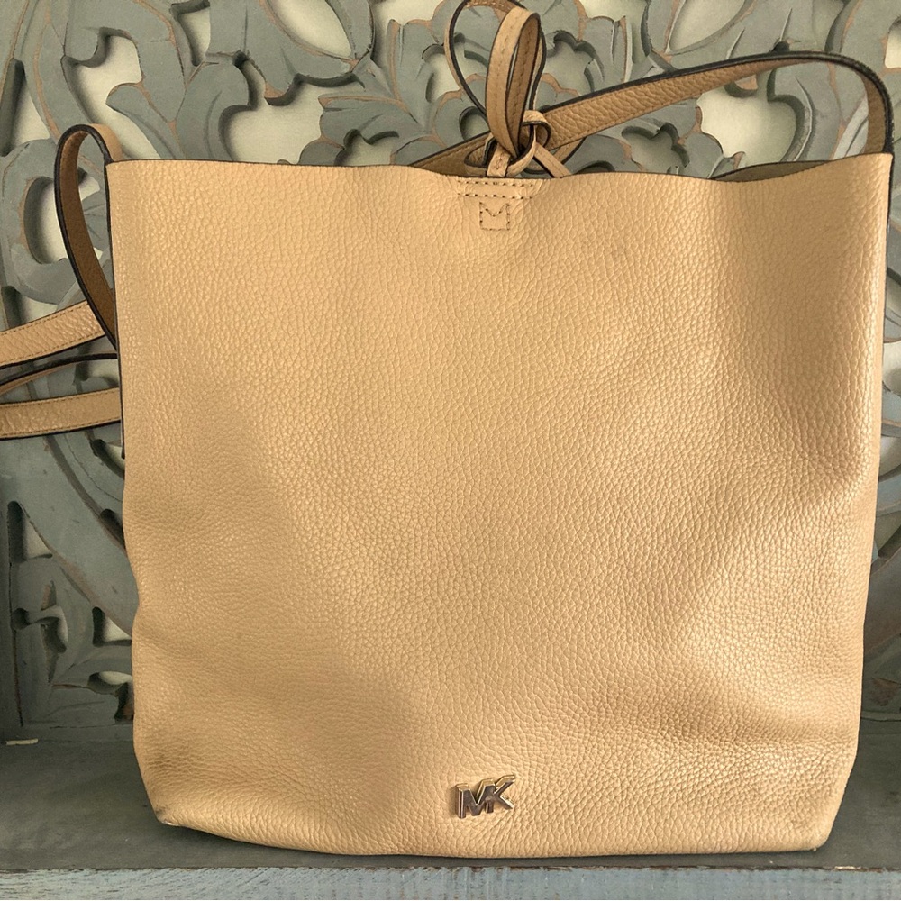 Michael Kors Leather Large Junie Messenger Bag